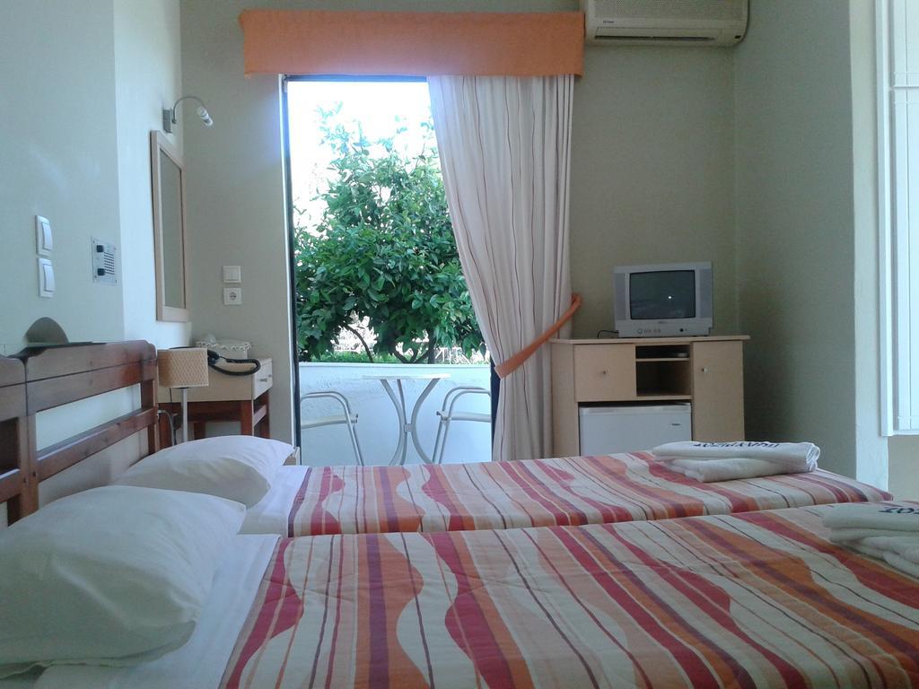 Polyrizos Hotel Rodhákinon Phòng bức ảnh